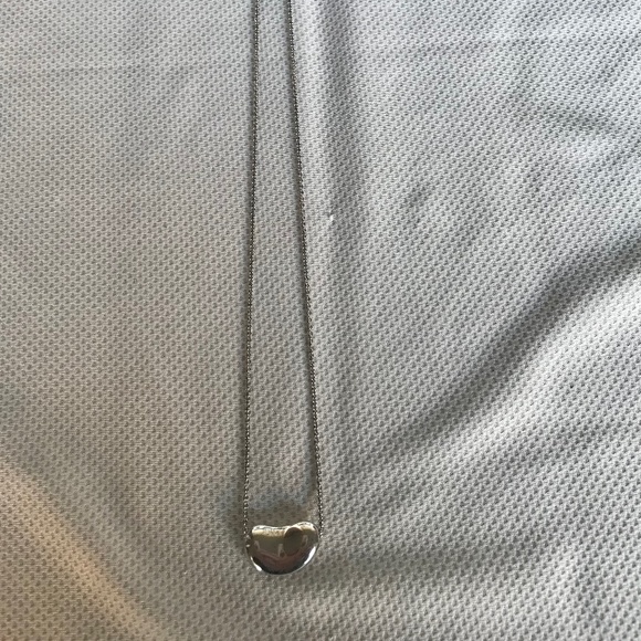 Tiffany & Co. Elsa Peretti Bean Design Necklace